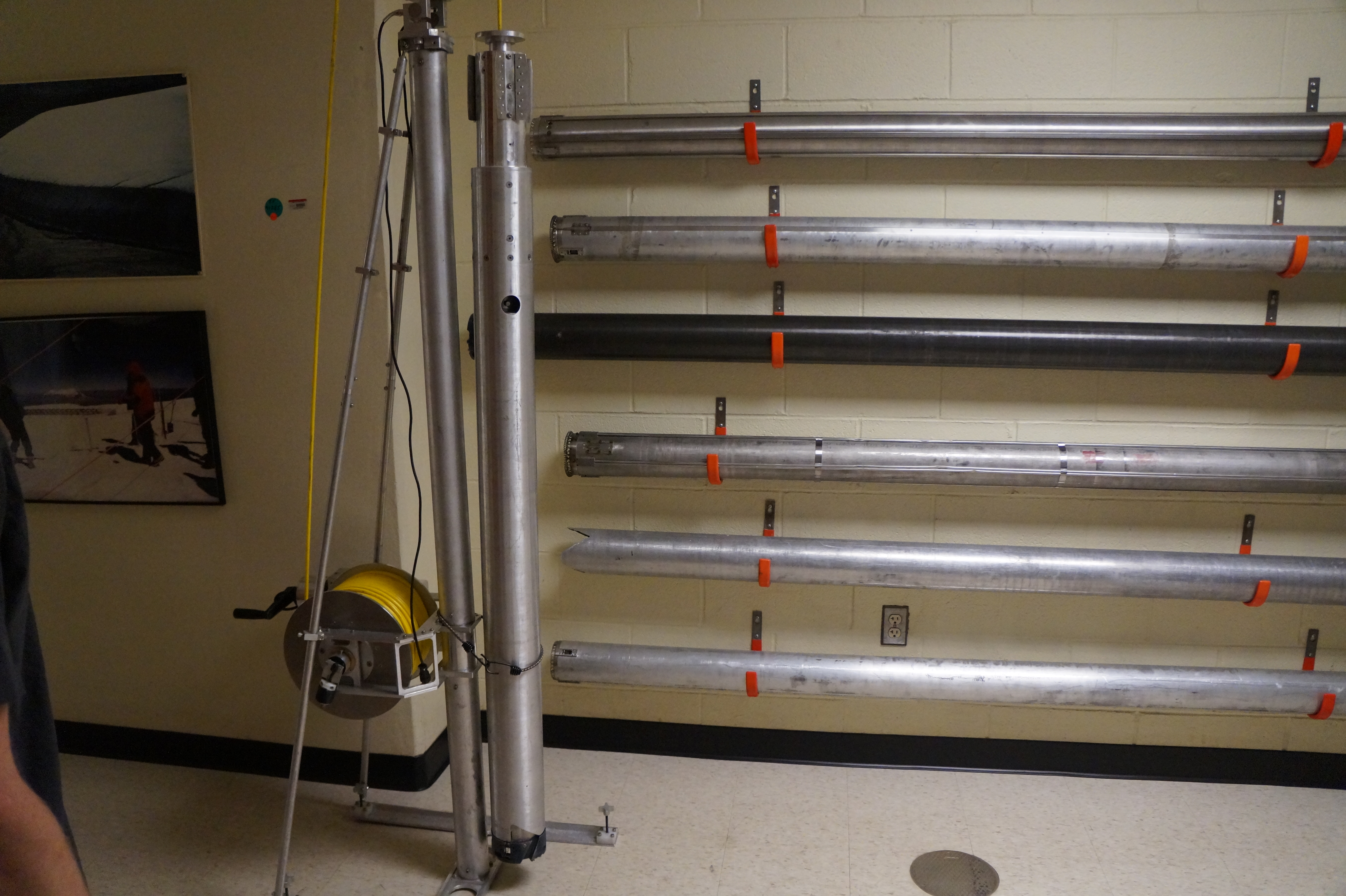 Lightweight coring equipment